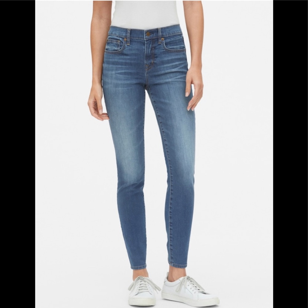 Women’s Gap True Skinny 31L